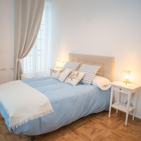 Apartamento Encarnacion Playa Caleta Cadiz Bagian luar foto